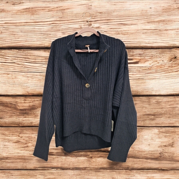 Free People Black V-Neck Sweater - Picture 2 of 5